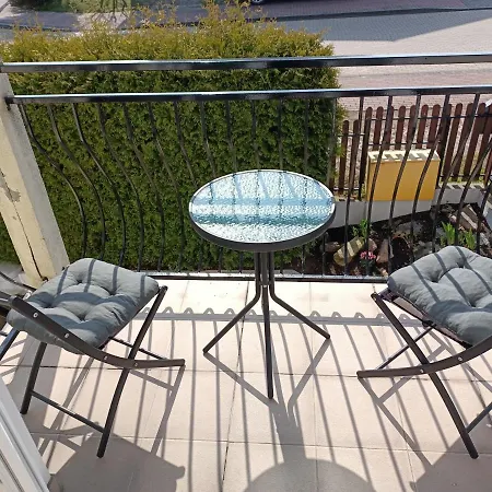 Konik Morski Ostrowo Apartment *