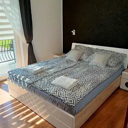 Konik Morski Ostrowo Apartment *