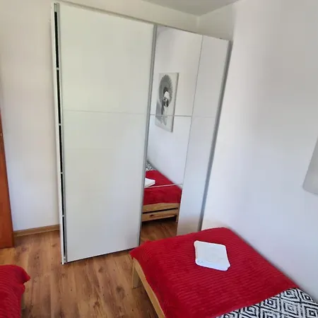 Konik Morski アパート オストロボ