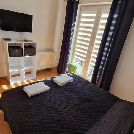 Konik Morski アパート オストロボ